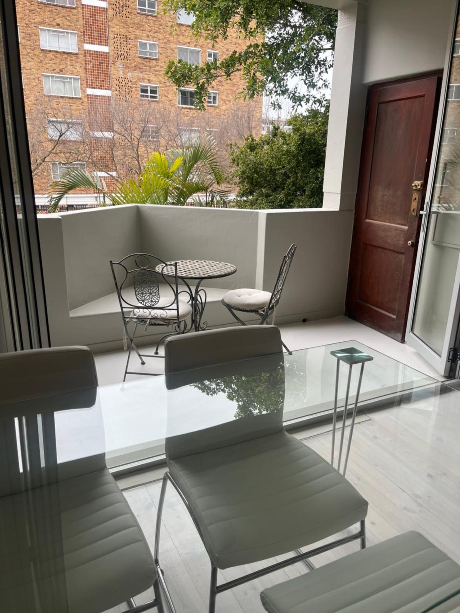Seapoint Pearl Apartment Cape Town